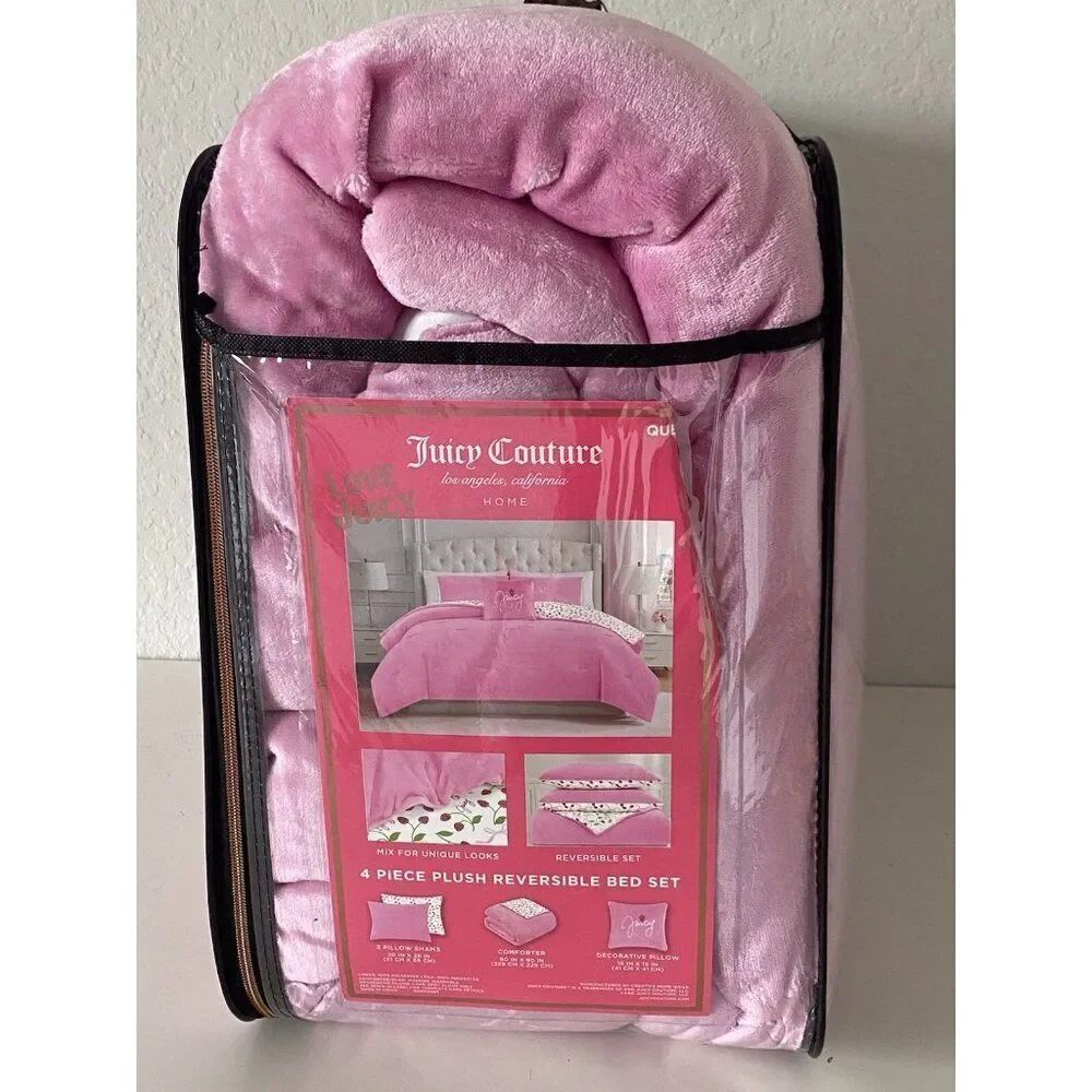 4 Pc Juicy Couture QUEEN Reversible Comforter Set Plush Pink Strawberries & Bows